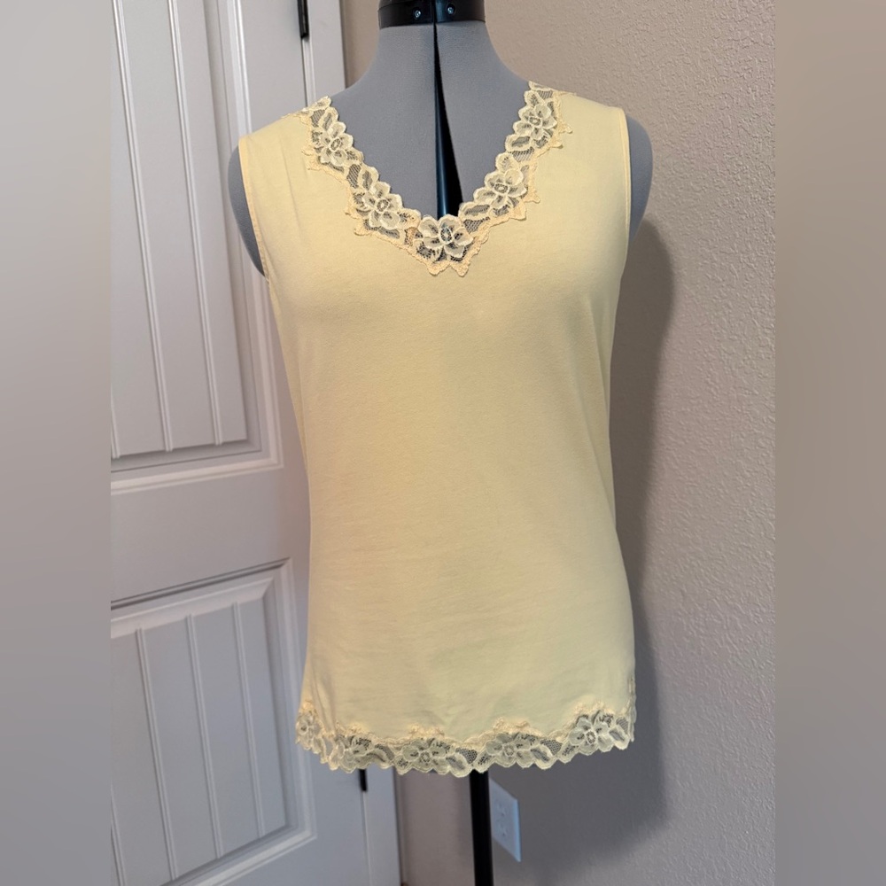 Elegant Coldwater Creek Lace Trim Women's Top